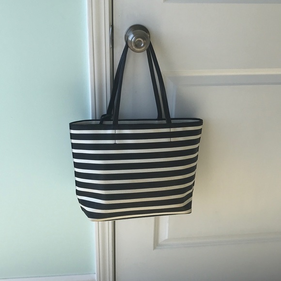 Kate Spade purse tote - Picture 3 of 5